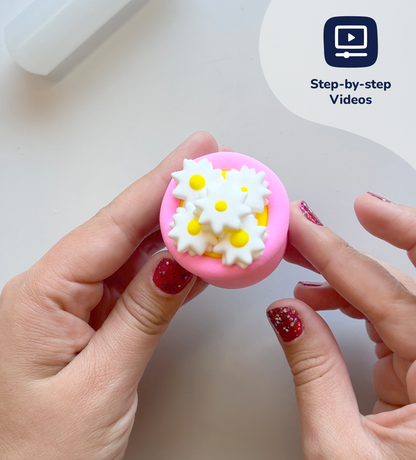 Buds & Blooms: Daisies