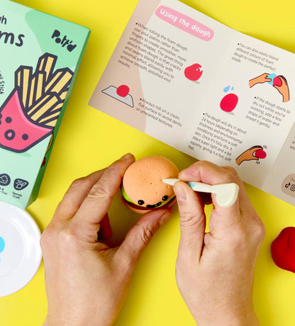 Tiny Yums: Burger & Frietjes